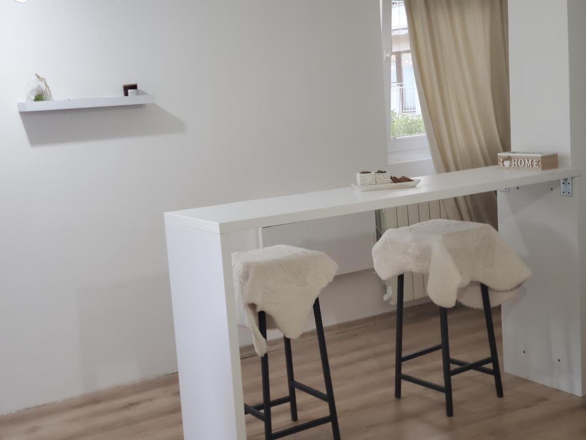 Sleep And Drive White Apartment Сараево Екстериор снимка