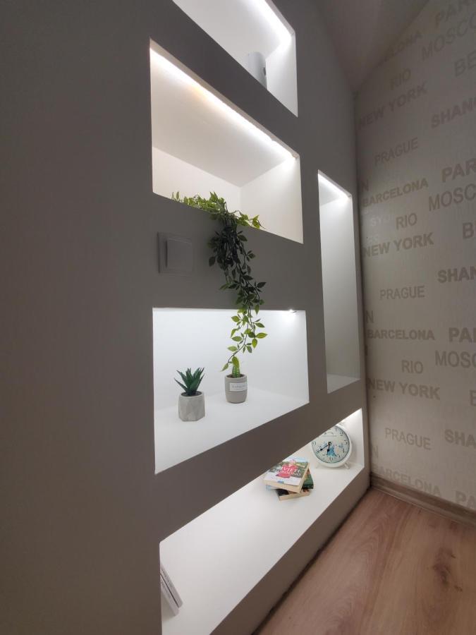Sleep And Drive White Apartment Сараево Екстериор снимка